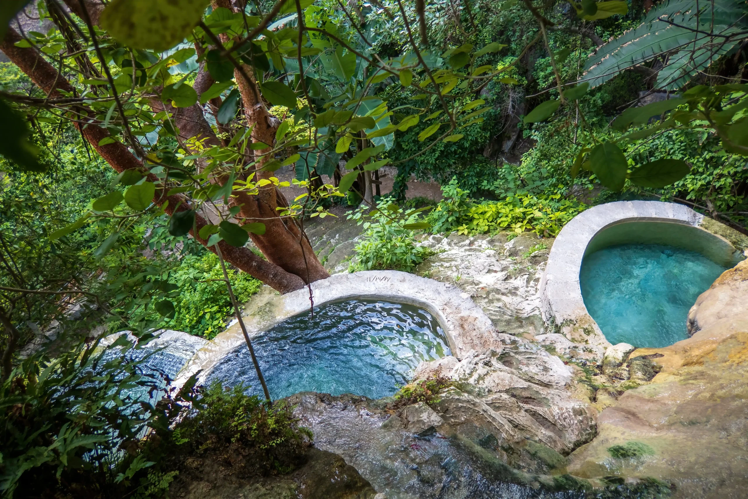 tranquil-tolantongo-grutas-nature-haven-in-hidal
