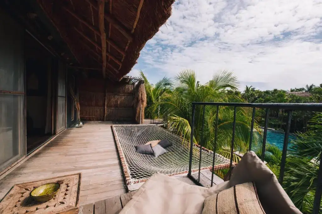 Radhoo Tulum