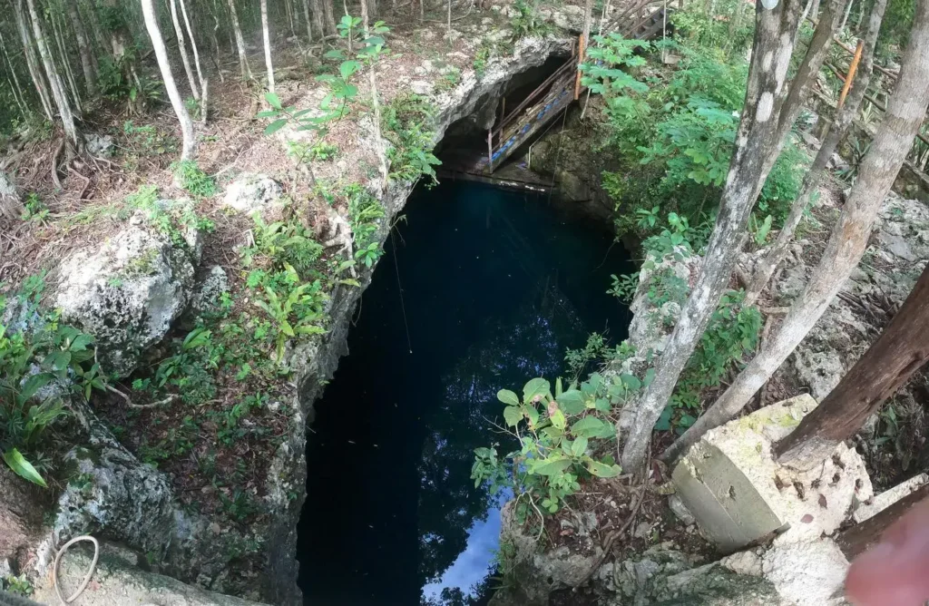 el pit cenote