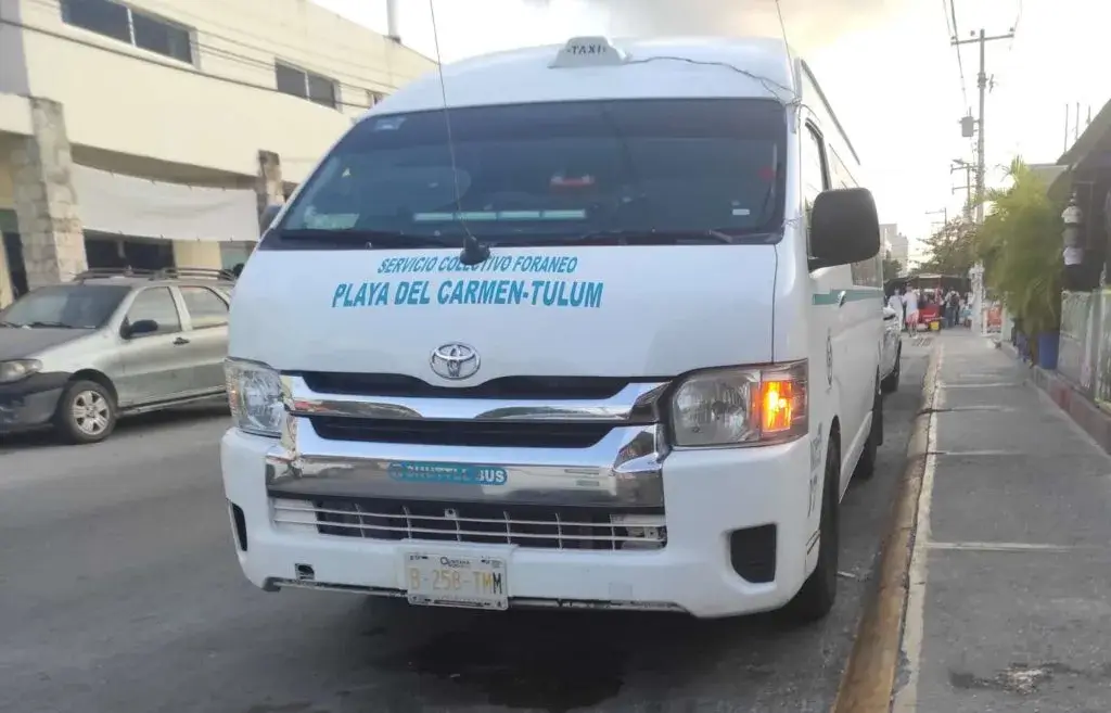 Colectivo en Tulum
